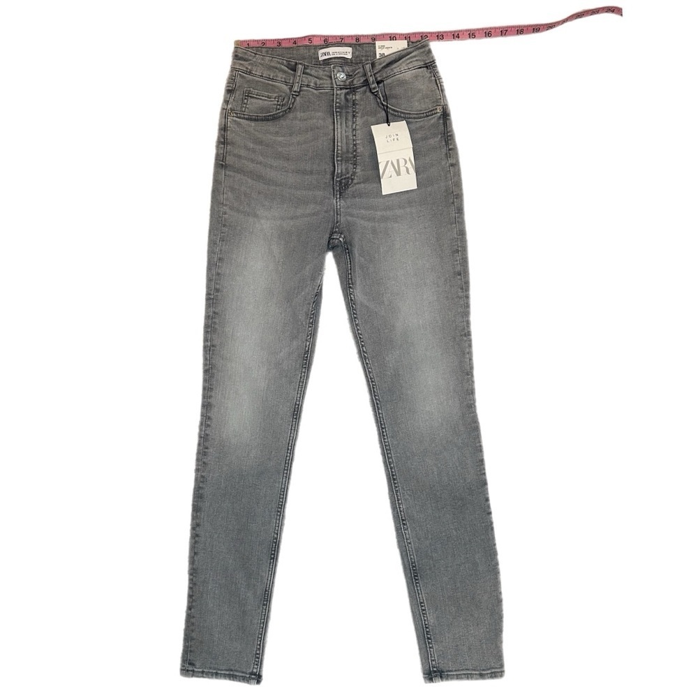 NWT ZARA Sculpted High Rise Jeans - Picture 2 of 9